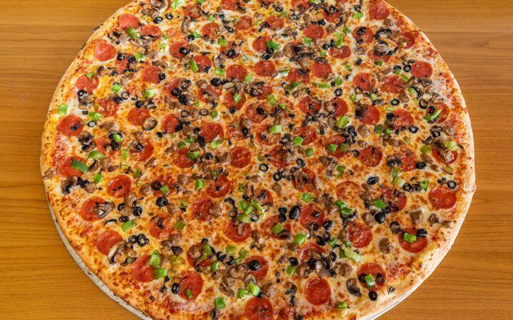 Brothers Favorite Pizza